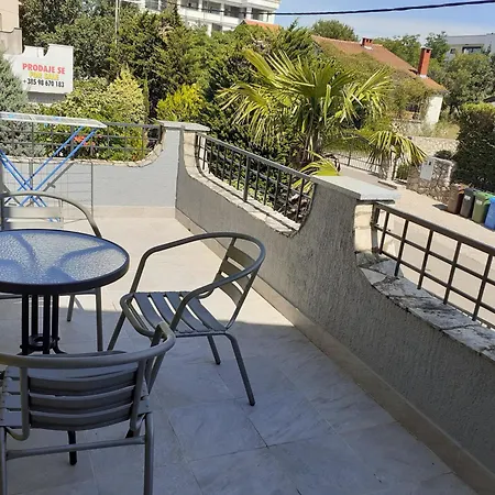 Apartment Pavlovic *